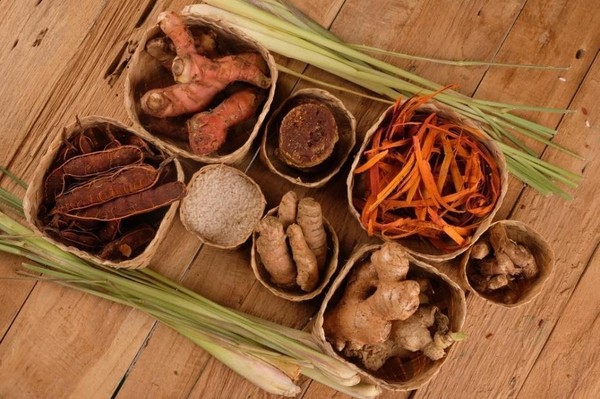 Daun Sirih sebagai Herbal Tradisional Multifungsi dari Indonesia